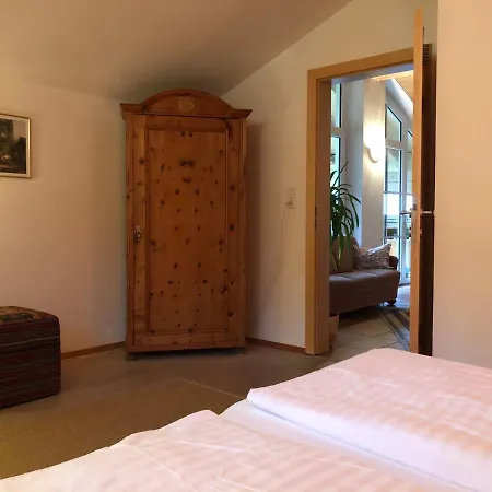 Landhaus Elina - Charme, Stil, Sport, Genuss * Zell am See