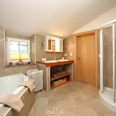 Landhaus Elina - Charme, Stil, Sport, Genuss * Zell am See